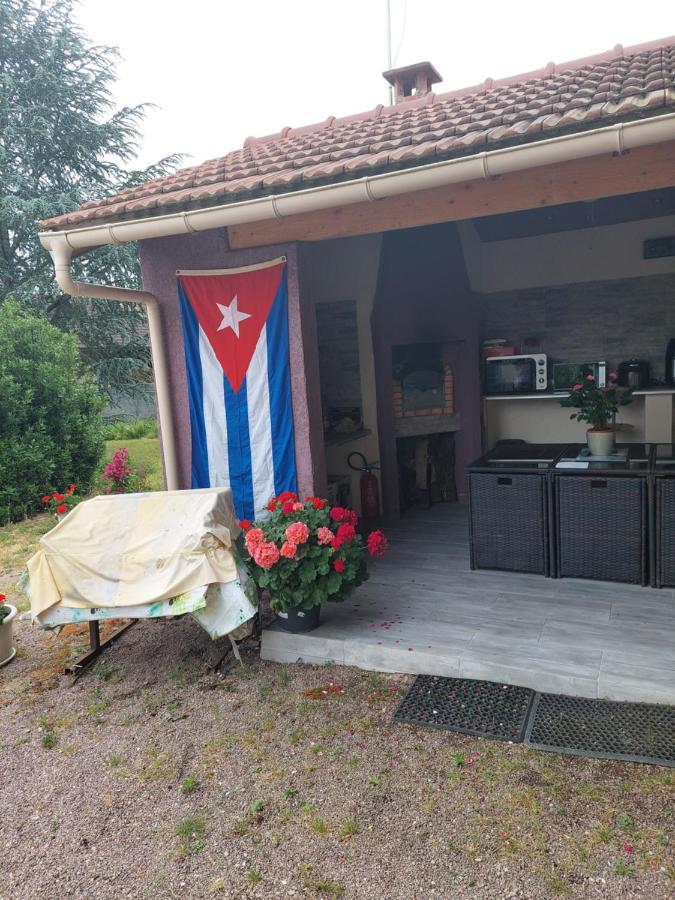 L'Hacienda De Maria Montchanin Buitenkant foto